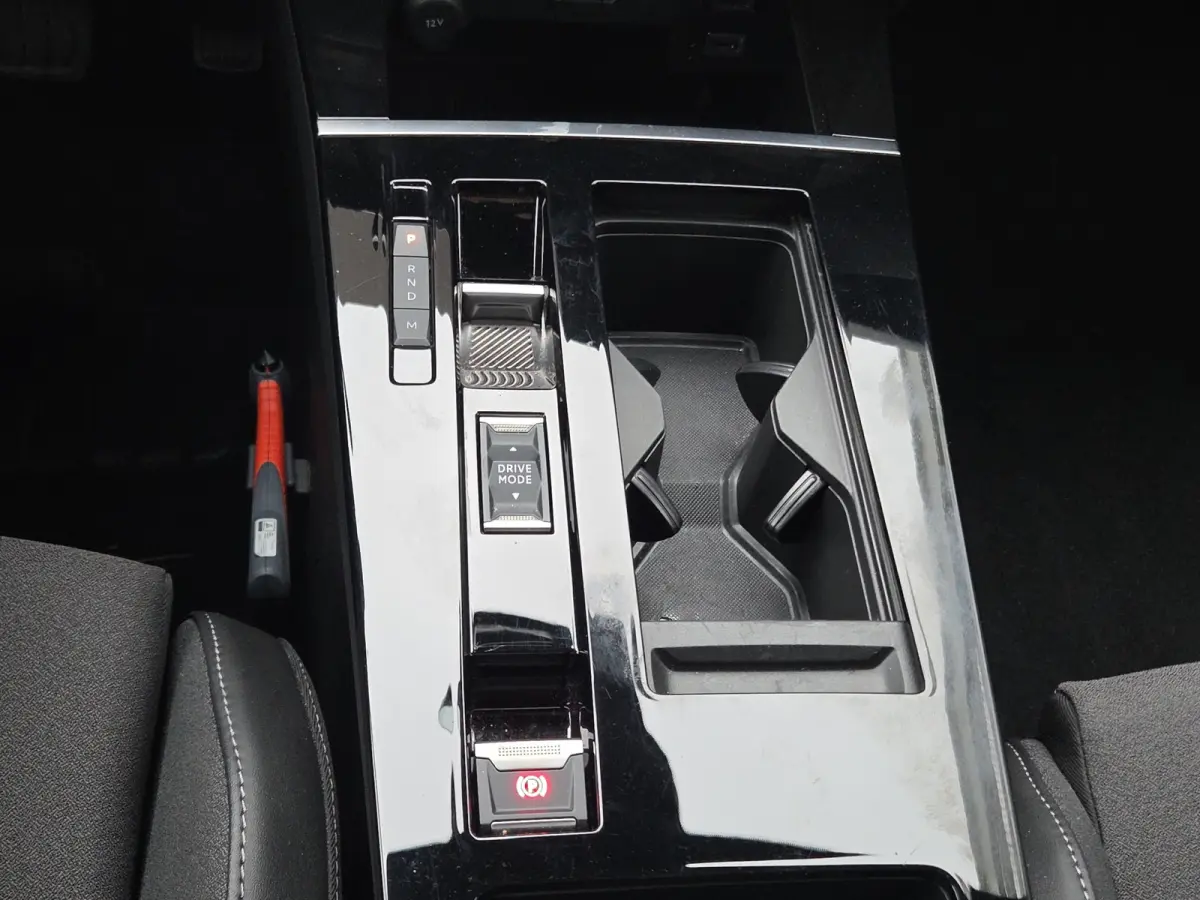 1.2 Turbo Hybrid GS 360* Camera | Stoel+Stuur+Voorruitverwarming | Keyless | Head-up display | Matrix LED | Full map navigatie | Carplay/android auto | Adaptive CC |