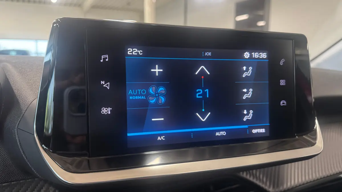 1.2 PURETECH 100PK ALLURE PACK / NAVI / LEDER / CLIMA / FULL-LED / PDC / 16" LMV / APPLE CARPLAY / CAMERA / KEYLESS / CRUISECONTROL !!