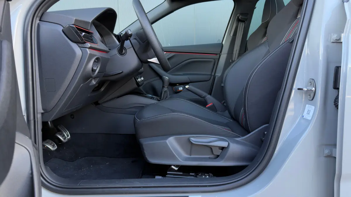 1.0 TSI Monte Carlo | Trekhaak | Stoelverwarming | Keyless | 18 inch |
