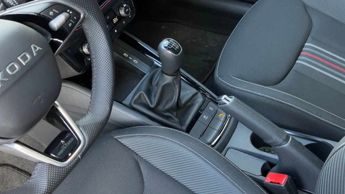 1.0 TSI Monte Carlo | Trekhaak | Stoelverwarming | Keyless | 18 inch |