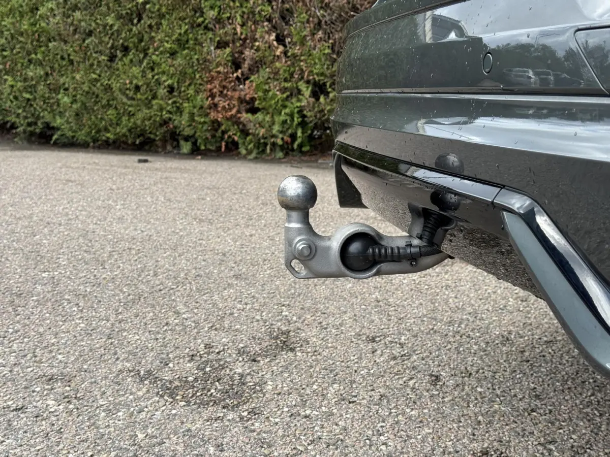 T6 Plug-in hybrid AWD Ultra Dark | Panodak | Trekhaak |
