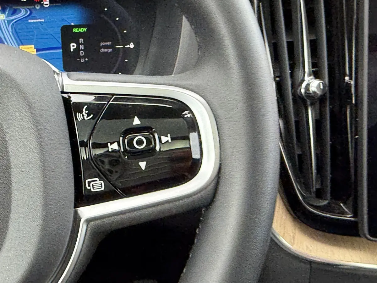 T6 Plug-in hybrid AWD Ultra Dark | Panodak | Trekhaak |