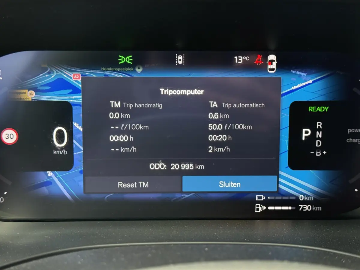 T6 Plug-in hybrid AWD Ultra Dark | Panodak | Trekhaak |