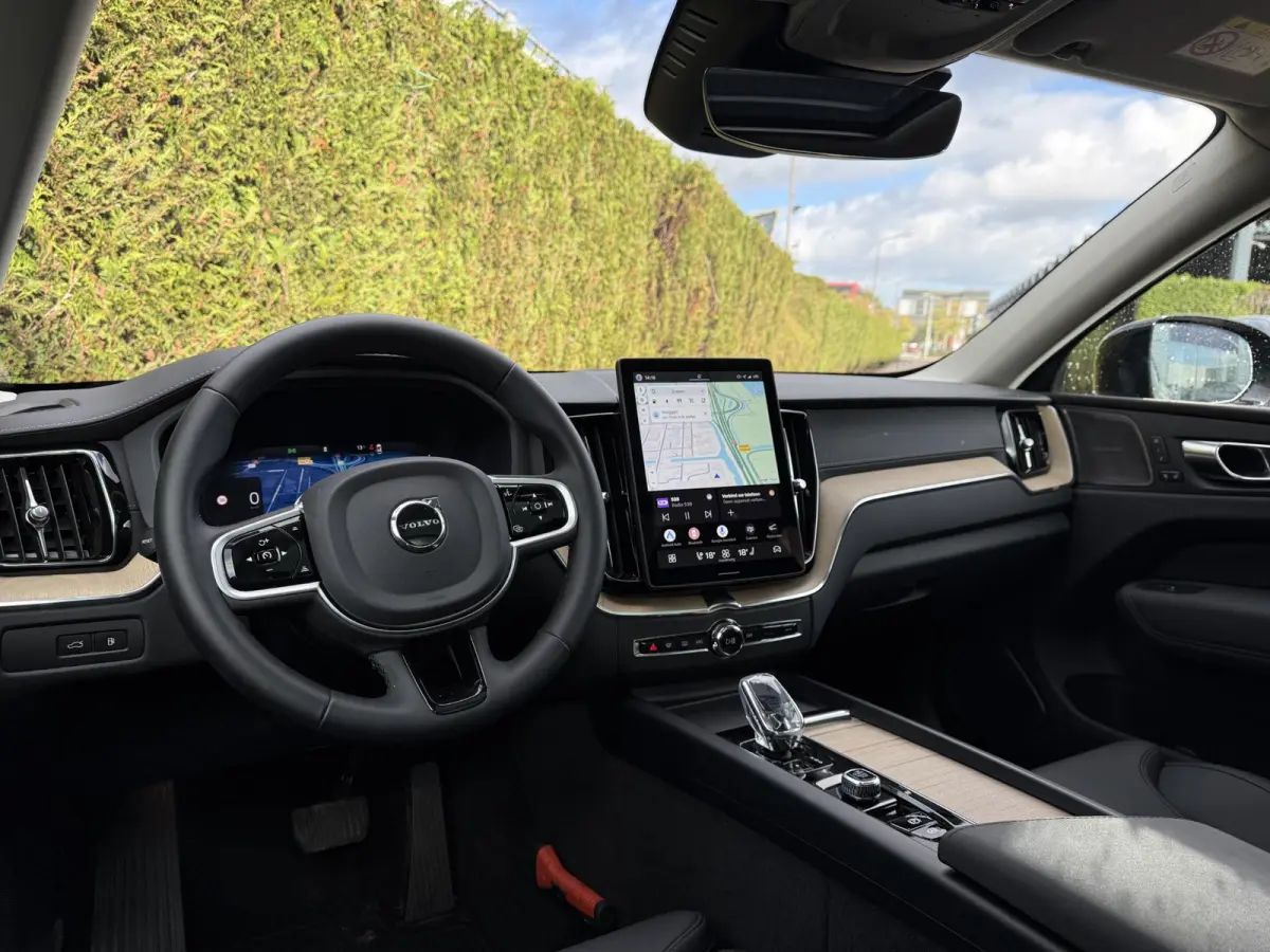 T6 Plug-in hybrid AWD Ultra Dark | Panodak | Trekhaak |