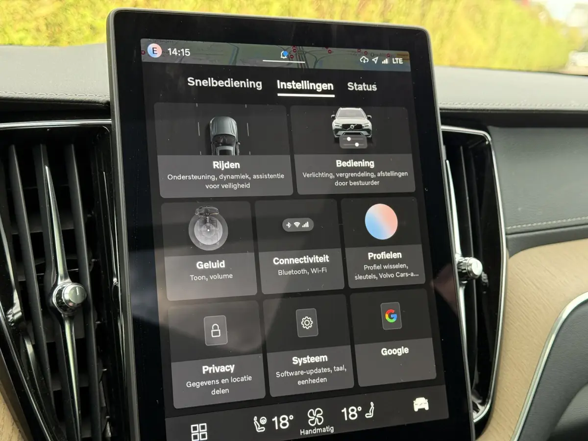 T6 Plug-in hybrid AWD Ultra Dark | Panodak | Trekhaak |