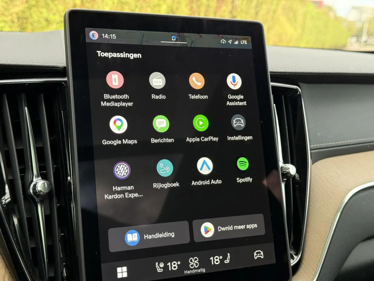 T6 Plug-in hybrid AWD Ultra Dark | Panodak | Trekhaak |