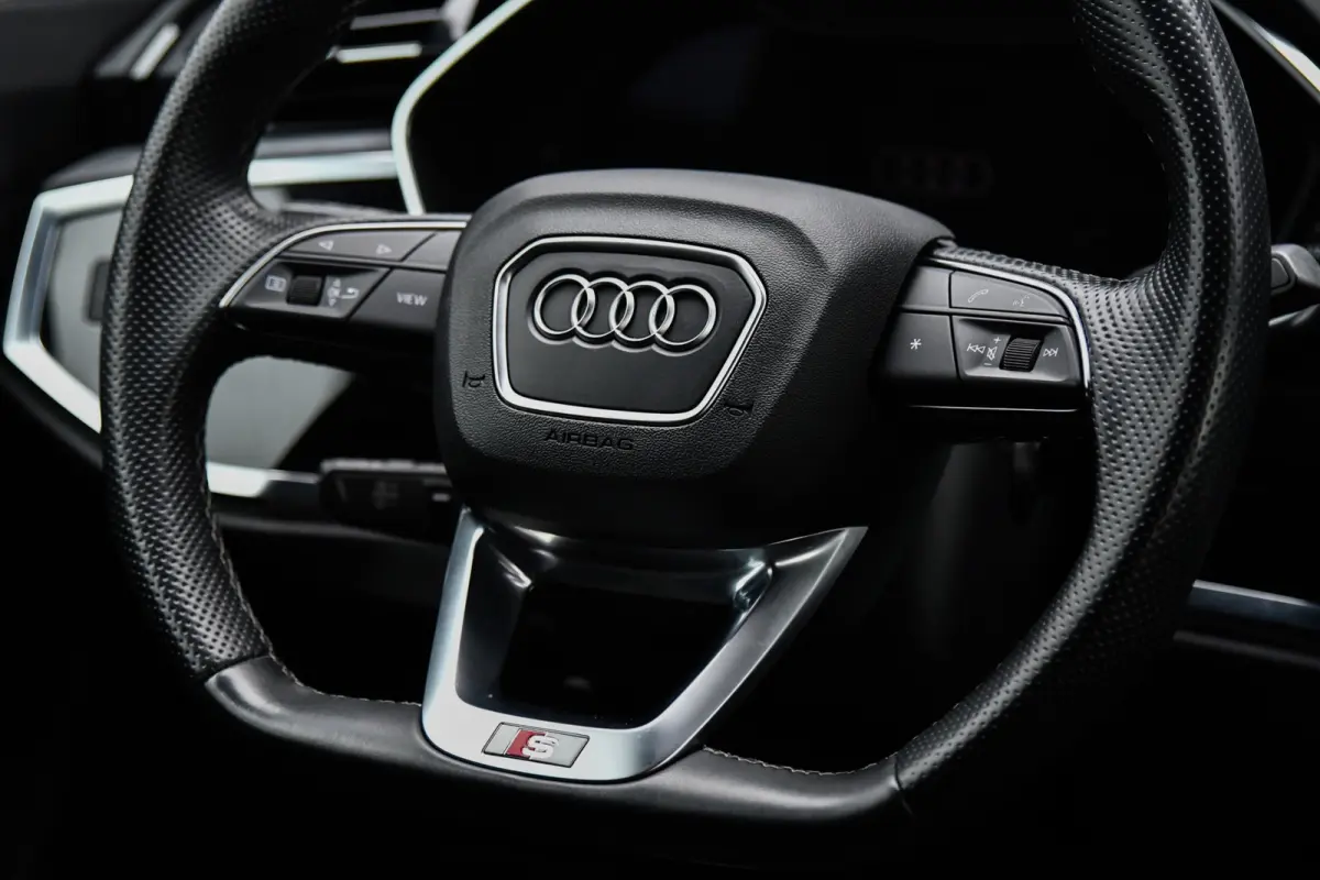 45 TFSI e 3x S-Line, Sonos, ACC, 360, Keyless, Black, Matrix, Ambiente, 20"!