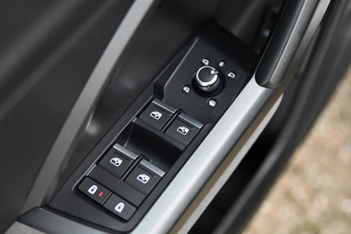 45 TFSI e 3x S-Line, Sonos, ACC, 360, Keyless, Black, Matrix, Ambiente, 20"!