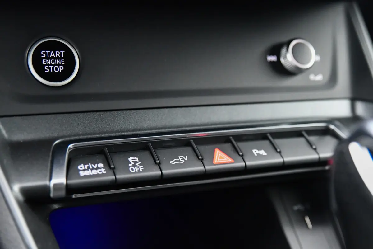 45 TFSI e 3x S-Line, Sonos, ACC, 360, Keyless, Black, Matrix, Ambiente, 20"!