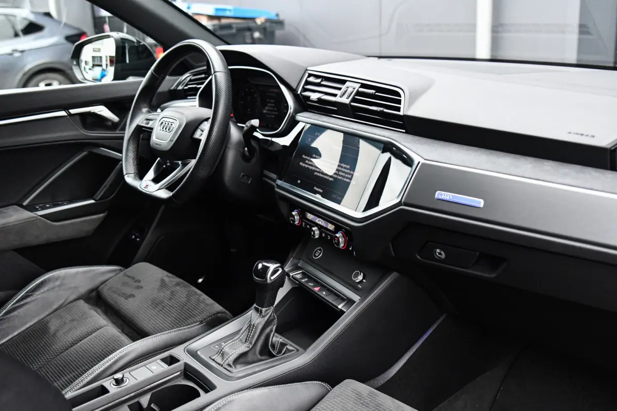 45 TFSI e 3x S-Line, Sonos, ACC, 360, Keyless, Black, Matrix, Ambiente, 20"!