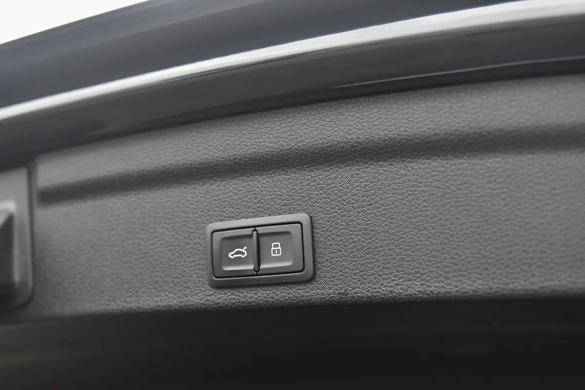 45 TFSI e 3x S-Line, Sonos, ACC, 360, Keyless, Black, Matrix, Ambiente, 20"!