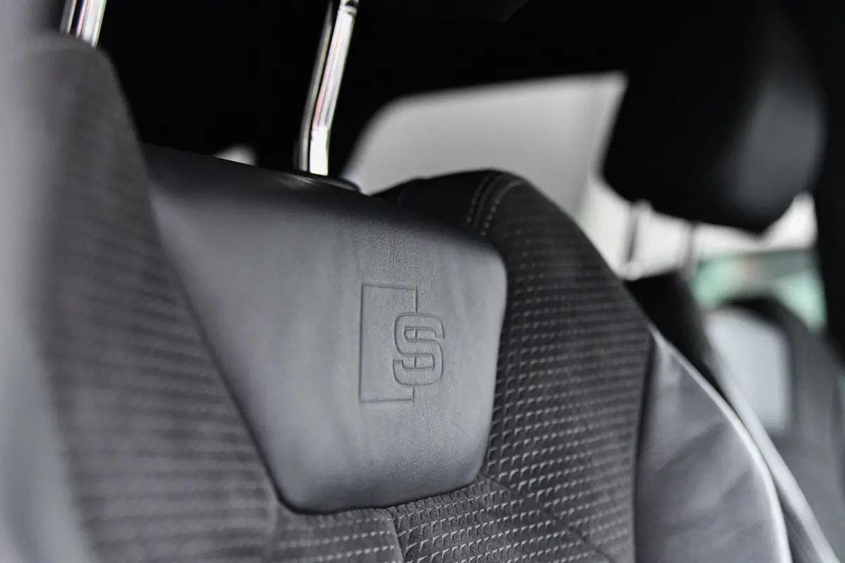 45 TFSI e 3x S-Line, Sonos, ACC, 360, Keyless, Black, Matrix, Ambiente, 20"!