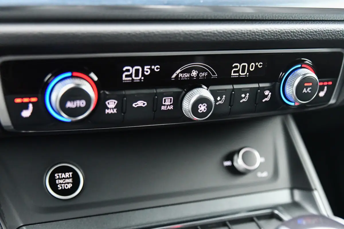 45 TFSI e 3x S-Line, Sonos, ACC, 360, Keyless, Black, Matrix, Ambiente, 20"!