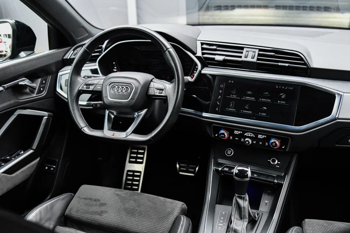 45 TFSI e 3x S-Line, Sonos, ACC, 360, Keyless, Black, Matrix, Ambiente, 20"!