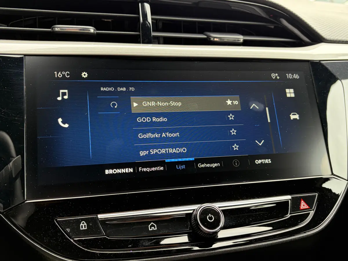 1.2 Turbo Hybrid 110 PK GS | DODEHOEK DETECTIE| CAMERA + PARKEERSENSOREN| APPLE CARPLAY/ANDROID AUTO| LED| DAB| SPORTSTOELEN| 16"LM-VELGEN| EERSTE EIGENAAR|