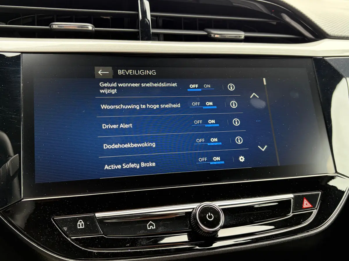 1.2 Turbo Hybrid 110 PK GS | DODEHOEK DETECTIE| CAMERA + PARKEERSENSOREN| APPLE CARPLAY/ANDROID AUTO| LED| DAB| SPORTSTOELEN| 16"LM-VELGEN| EERSTE EIGENAAR|