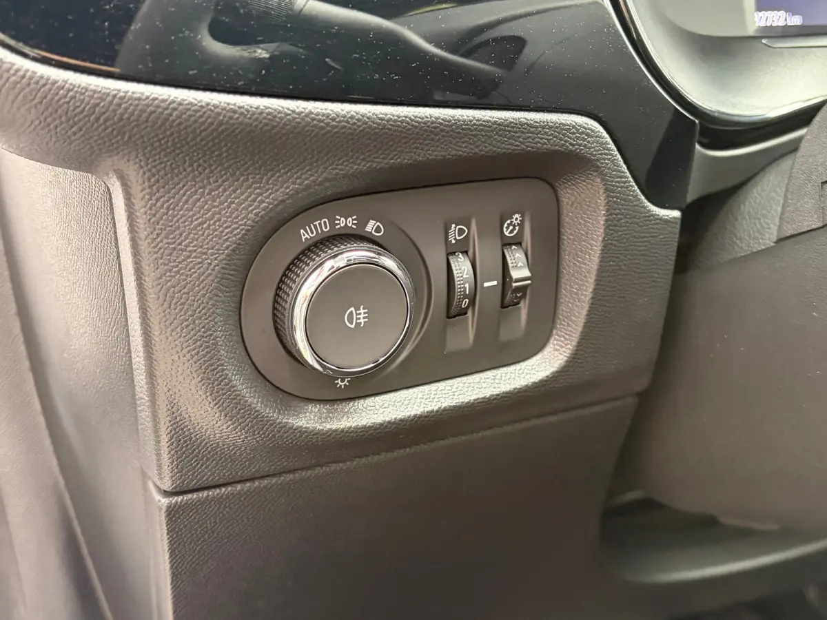 1.2 Turbo Hybrid 110 PK GS | DODEHOEK DETECTIE| CAMERA + PARKEERSENSOREN| APPLE CARPLAY/ANDROID AUTO| LED| DAB| SPORTSTOELEN| 16"LM-VELGEN| EERSTE EIGENAAR|