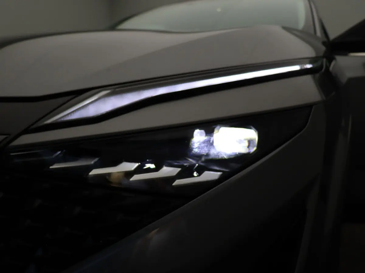 1.5 e-Power N-Connecta | Rondomzicht camera | Dodehoek detectie | Climate control | Stoel, stuur en voorruitverwarming | Panoramadak | Google maps |