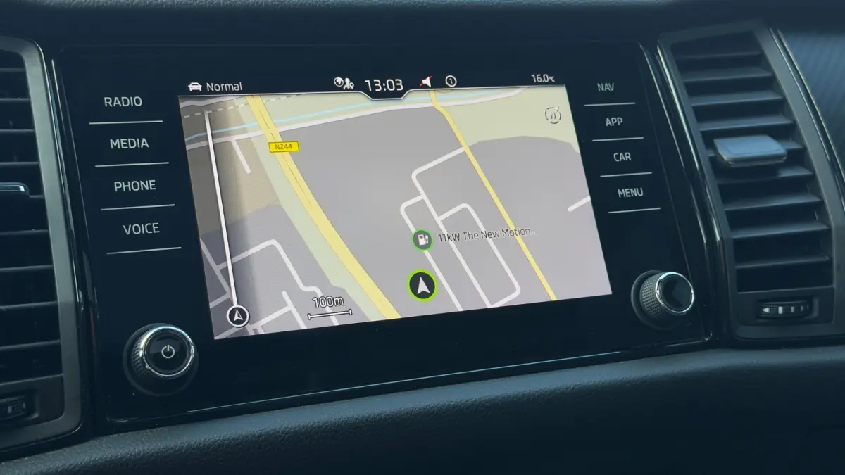 150pk 1.5 TSI Sportline Business | Panoramadak | Trekhaak | Adaptive Cruise | Keyless | Alcantara Stoelbekleding | 20" |