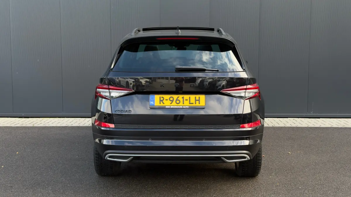 150pk 1.5 TSI Sportline Business | Panoramadak | Trekhaak | Adaptive Cruise | Keyless | Alcantara Stoelbekleding | 20" |