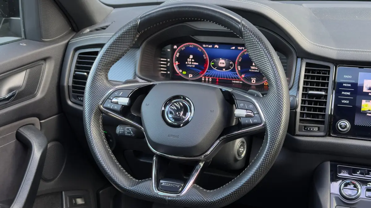 150pk 1.5 TSI Sportline Business | Panoramadak | Trekhaak | Adaptive Cruise | Keyless | Alcantara Stoelbekleding | 20" |