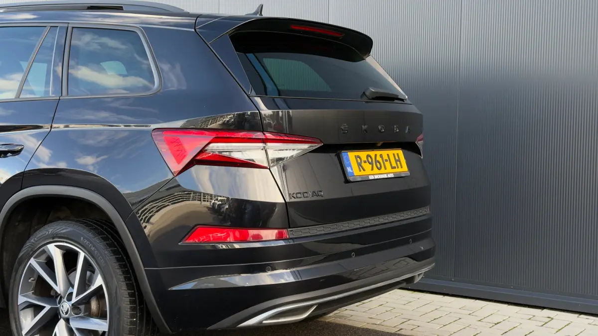 150pk 1.5 TSI Sportline Business | Panoramadak | Trekhaak | Adaptive Cruise | Keyless | Alcantara Stoelbekleding | 20" |