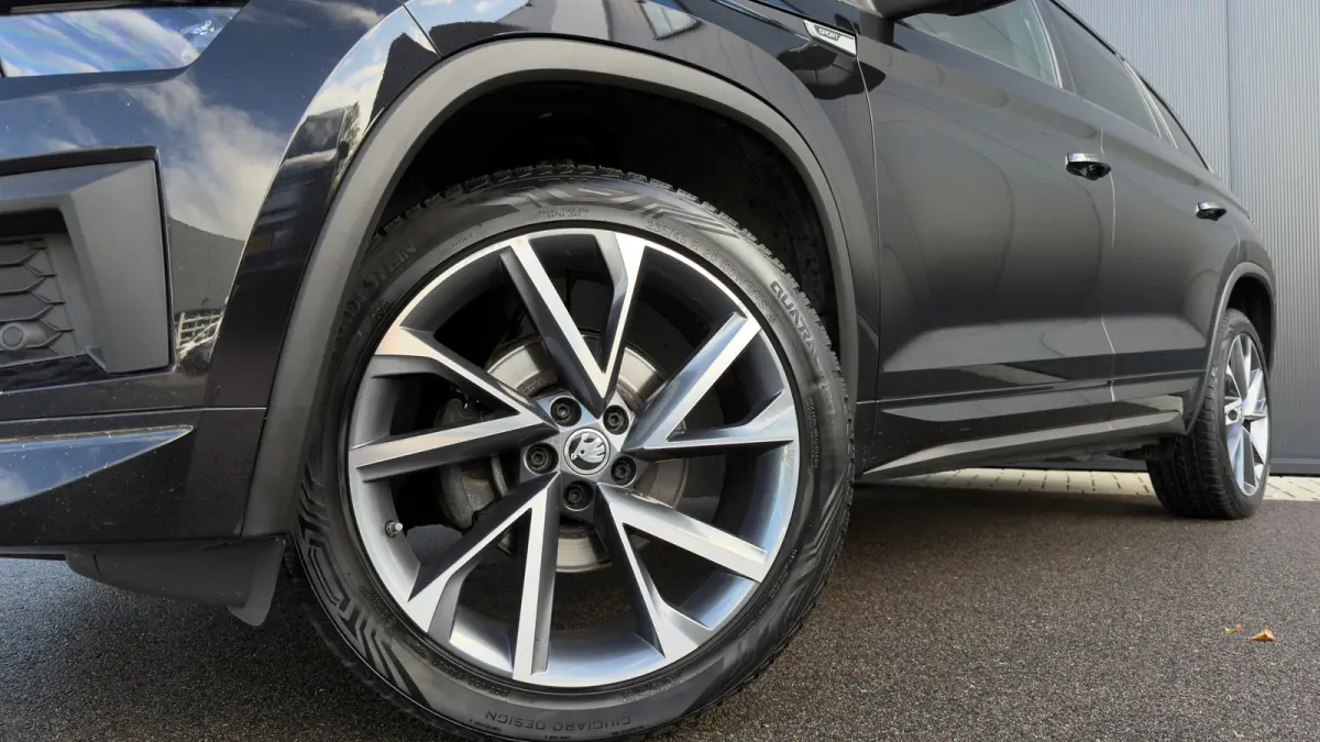150pk 1.5 TSI Sportline Business | Panoramadak | Trekhaak | Adaptive Cruise | Keyless | Alcantara Stoelbekleding | 20" |