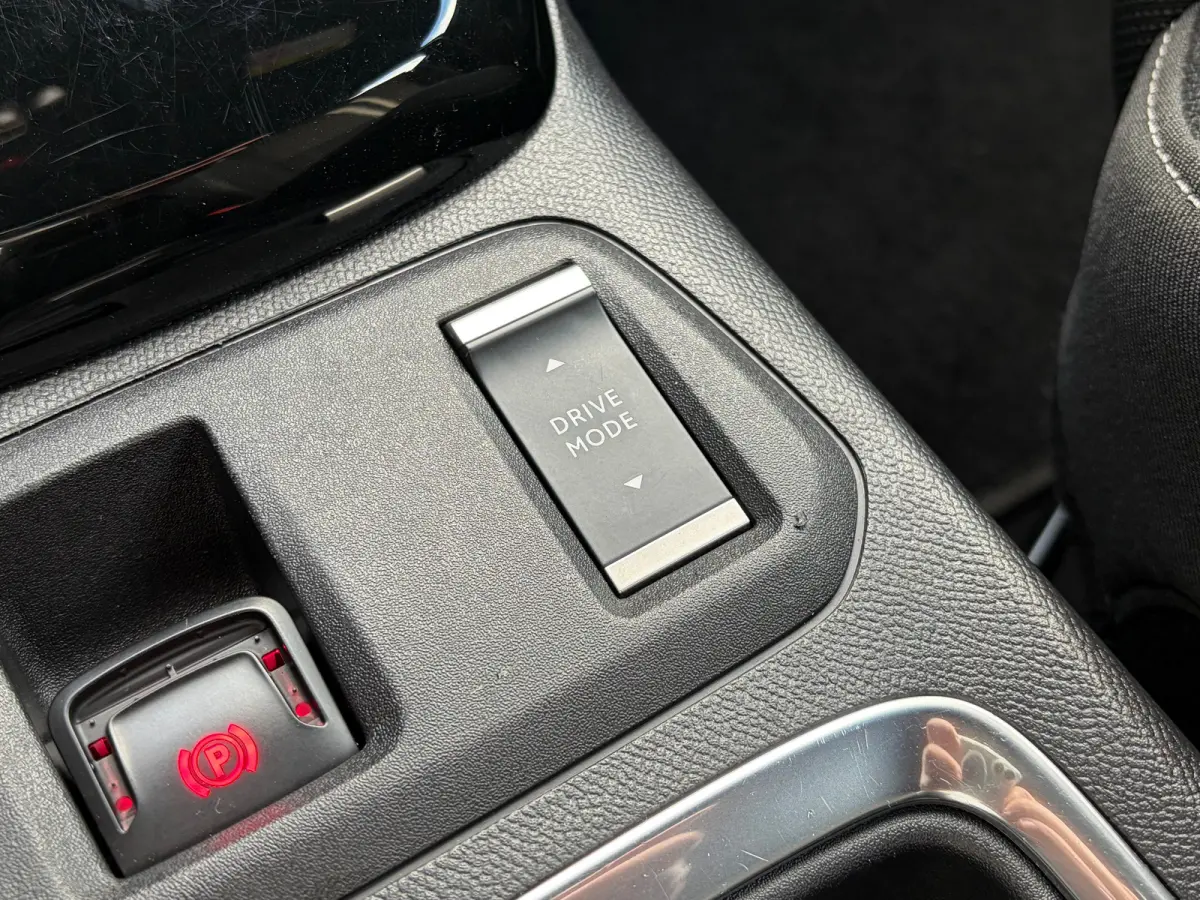 1.2 Turbo Hybrid 110 PK GS | DODEHOEK DETECTIE| CAMERA + PARKEERSENSOREN| APPLE CARPLAY/ANDROID AUTO| LED| DAB| SPORTSTOELEN| 16"LM-VELGEN| EERSTE EIGENAAR|