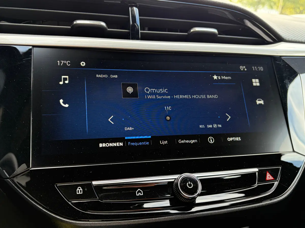 1.2 Turbo Hybrid 110 PK GS | DODEHOEK DETECTIE| CAMERA + PARKEERSENSOREN| APPLE CARPLAY/ANDROID AUTO| LED| DAB| SPORTSTOELEN| 16"LM-VELGEN| EERSTE EIGENAAR|