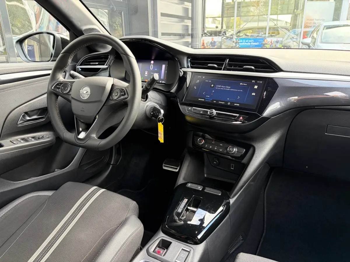 1.2 Turbo Hybrid 110 PK GS | DODEHOEK DETECTIE| CAMERA + PARKEERSENSOREN| APPLE CARPLAY/ANDROID AUTO| LED| DAB| SPORTSTOELEN| 16"LM-VELGEN| EERSTE EIGENAAR|