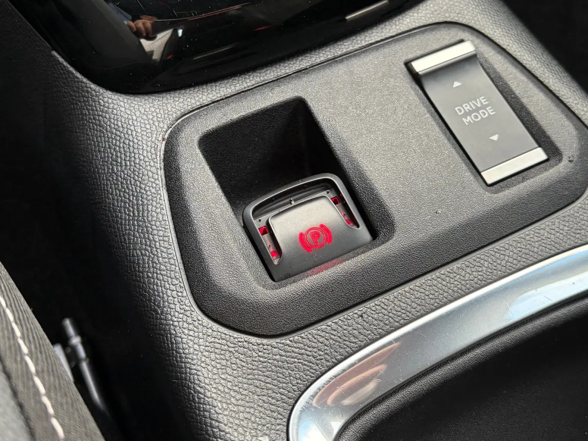 1.2 Turbo Hybrid 110 PK GS | DODEHOEK DETECTIE| CAMERA + PARKEERSENSOREN| APPLE CARPLAY/ANDROID AUTO| LED| DAB| SPORTSTOELEN| 16"LM-VELGEN| EERSTE EIGENAAR|