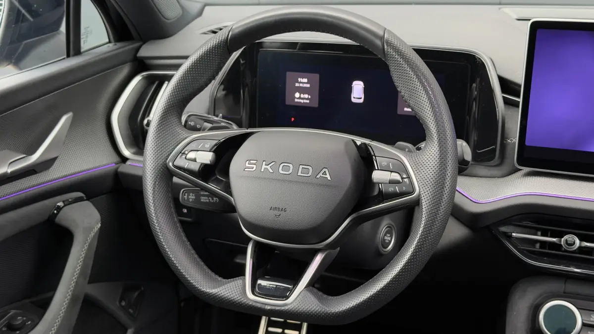 204pk 1.5 TSI PHEV Sportline Business | SOH: 100% | Panoramadak | Trekhaak | Adaptive Cruise | 360 Camera | 19" |