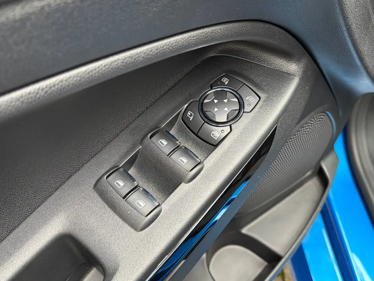 1.0 125 PK ST-Line X | STUUR, STOEL EN VOORRUITVERWARMING| B&O SOUND| HALF LEDER/HALF ALCANTARA BEKLEDING| KEYLESS ENTRY & START| FULL LED| NAVIGATIE| APPLE CARPLAY/ANDROID AUTO| CAMERA + PA