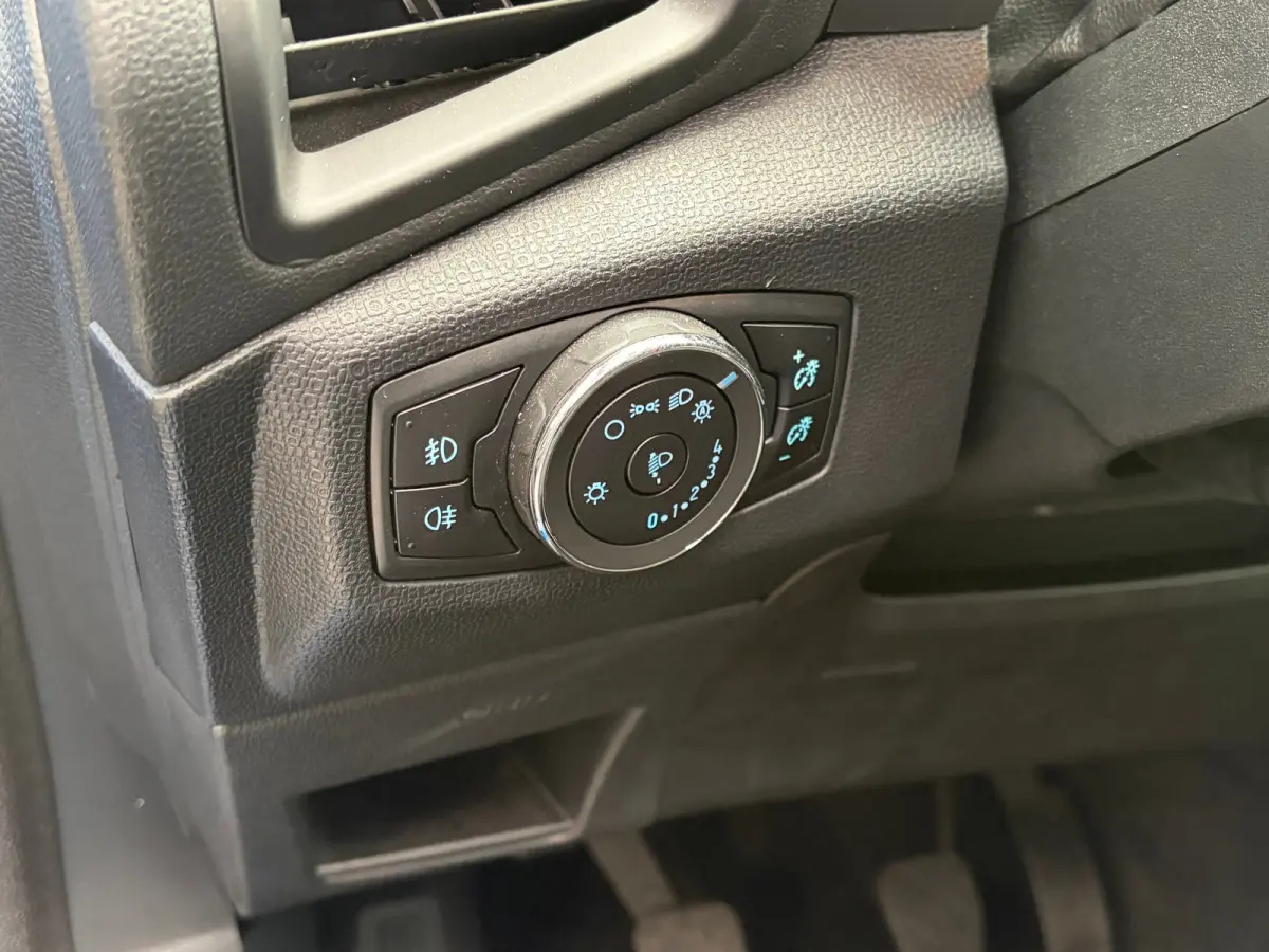 1.0 125 PK ST-Line X | STUUR, STOEL EN VOORRUITVERWARMING| B&O SOUND| HALF LEDER/HALF ALCANTARA BEKLEDING| KEYLESS ENTRY & START| FULL LED| NAVIGATIE| APPLE CARPLAY/ANDROID AUTO| CAMERA + PA
