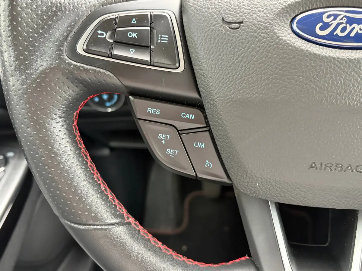 1.0 125 PK ST-Line X | STUUR, STOEL EN VOORRUITVERWARMING| B&O SOUND| HALF LEDER/HALF ALCANTARA BEKLEDING| KEYLESS ENTRY & START| FULL LED| NAVIGATIE| APPLE CARPLAY/ANDROID AUTO| CAMERA + PA