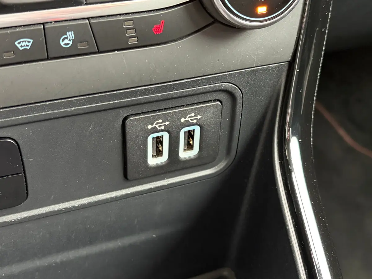 1.0 125 PK ST-Line X | STUUR, STOEL EN VOORRUITVERWARMING| B&O SOUND| HALF LEDER/HALF ALCANTARA BEKLEDING| KEYLESS ENTRY & START| FULL LED| NAVIGATIE| APPLE CARPLAY/ANDROID AUTO| CAMERA + PA