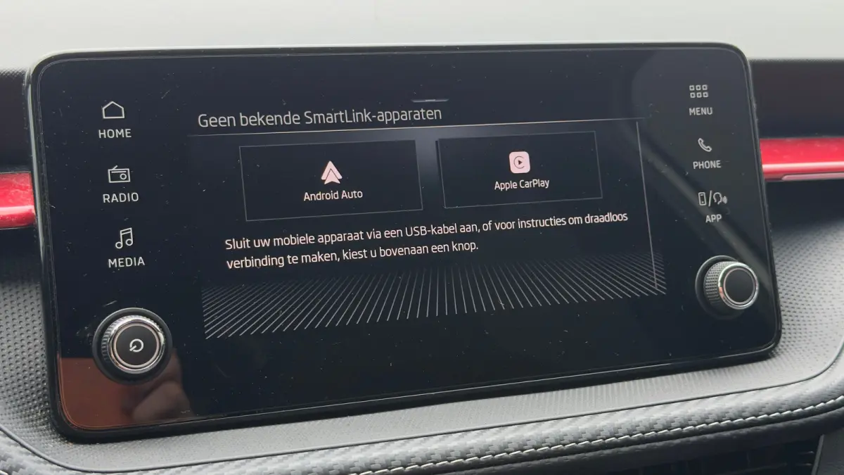 95pk 1.0 TSI Monte Carlo | Achteruitrijcamera | Cruise Control | Airco | Carplay | Verwamde Voorstoelen | 16" |