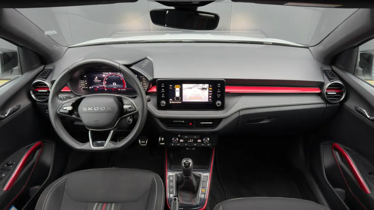 95pk 1.0 TSI Monte Carlo | Achteruitrijcamera | Cruise Control | Airco | Carplay | Verwamde Voorstoelen | 16" |