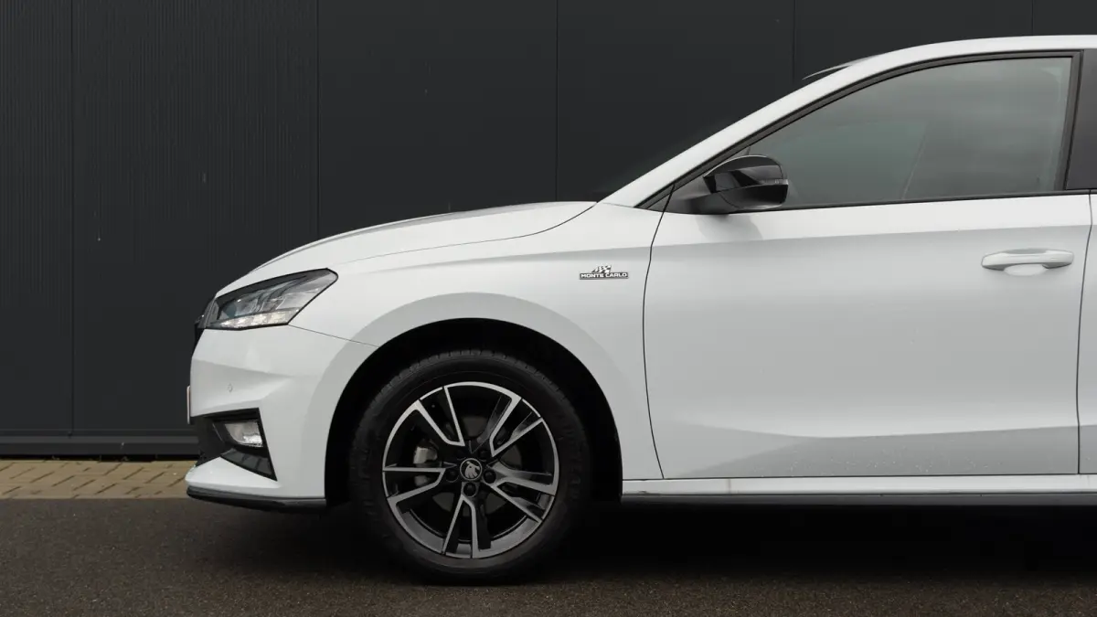 95pk 1.0 TSI Monte Carlo | Achteruitrijcamera | Cruise Control | Airco | Carplay | Verwamde Voorstoelen | 16" |