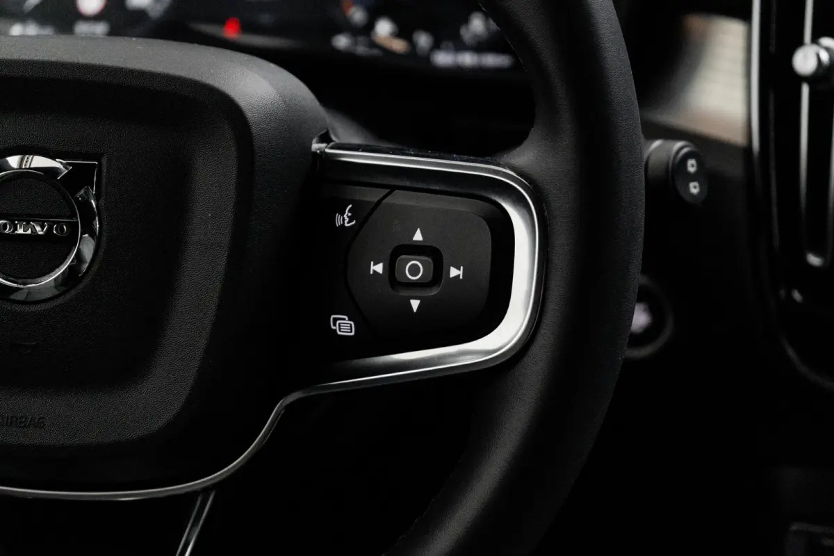 1.5 T5 R-Design | Trekhaak | Camera | Stuur/stoelverwarming | Memory | Harman/Kardon