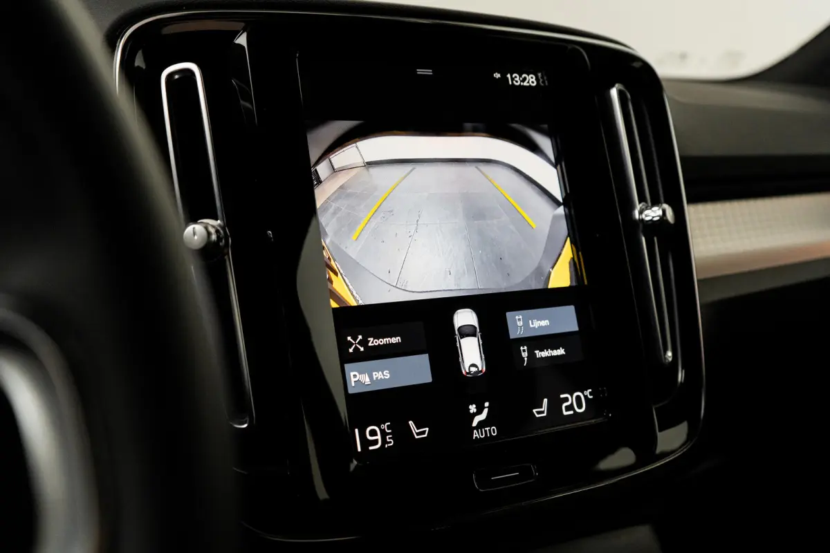 1.5 T5 R-Design | Trekhaak | Camera | Stuur/stoelverwarming | Memory | Harman/Kardon
