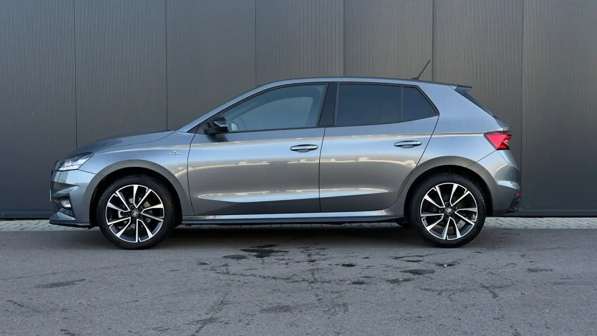 95pk 1.0 TSI Monte Carlo | Achteruitrijcamera | Cruise Control | Airco | Carplay | Verwamde Voorstoelen | 16" |