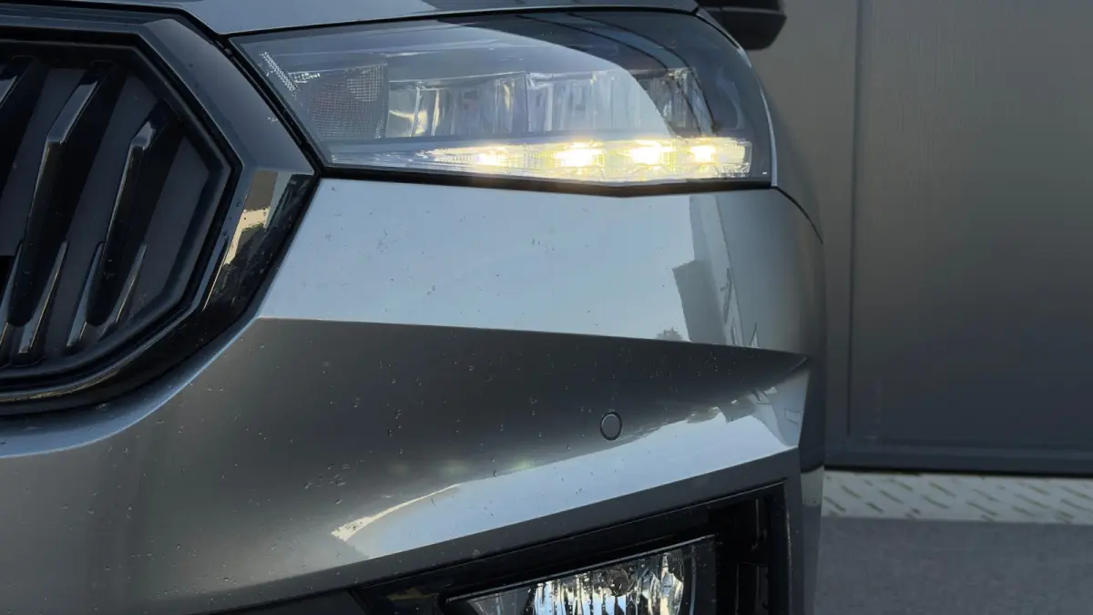 95pk 1.0 TSI Monte Carlo | Achteruitrijcamera | Cruise Control | Airco | Carplay | Verwamde Voorstoelen | 16" |