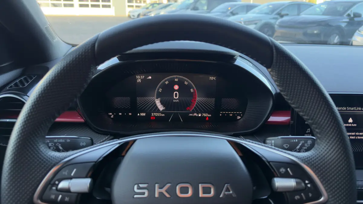 95pk 1.0 TSI Monte Carlo | Achteruitrijcamera | Cruise Control | Airco | Carplay | Verwamde Voorstoelen | 16" |