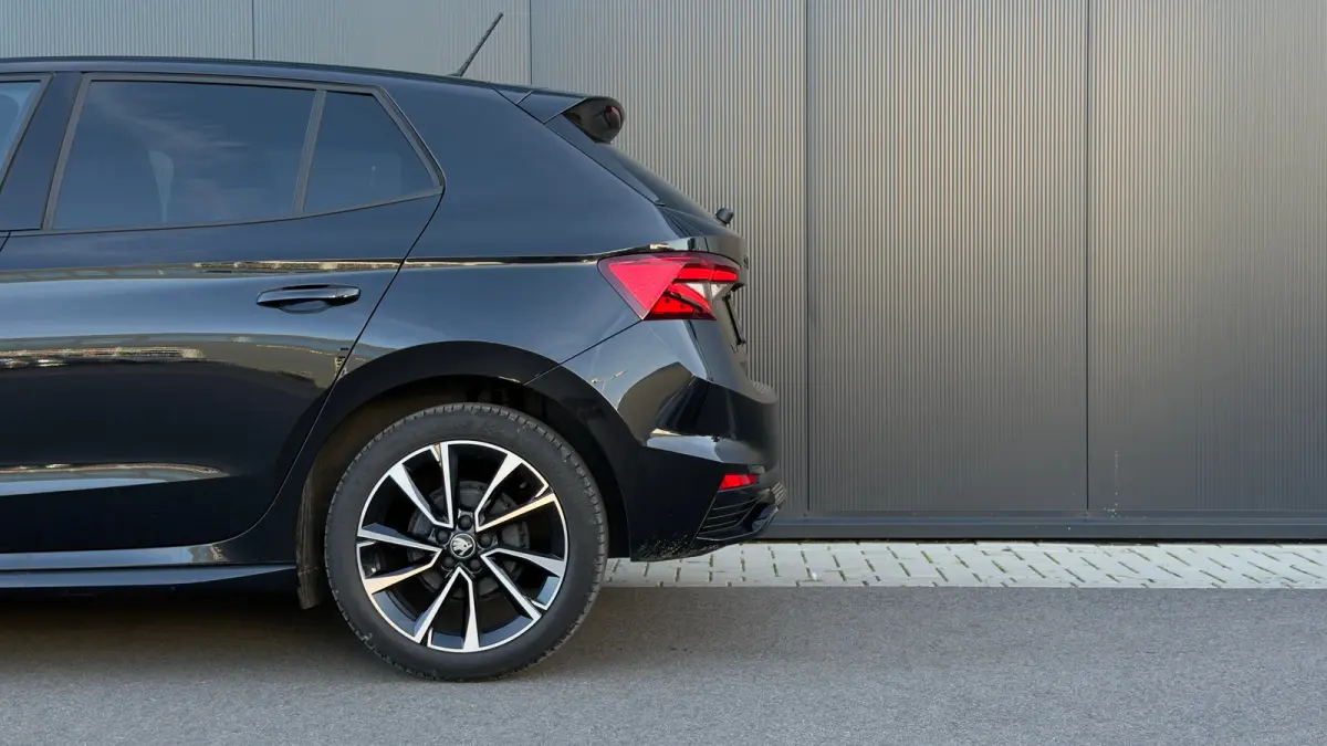 95pk 1.0 TSI Monte Carlo | Achteruitrijcamera | Cruise Control | Airco | Carplay | Verwamde Voorstoelen | 16" |