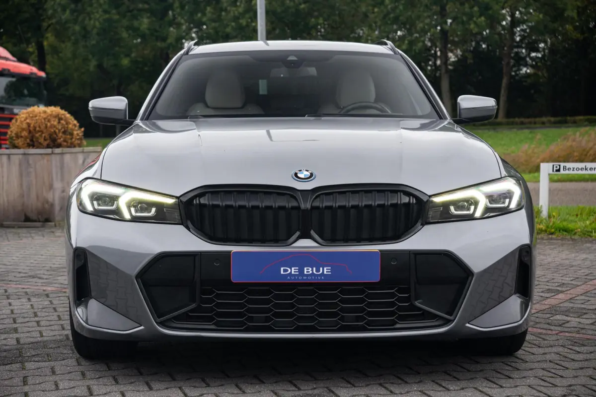 330e Facelift M-Sport|WideScreen|Org NL NAP|CarPlay|Leder|Harman & Kardon|2e Eig|Nieuwstaat|Dealer Onderhouden