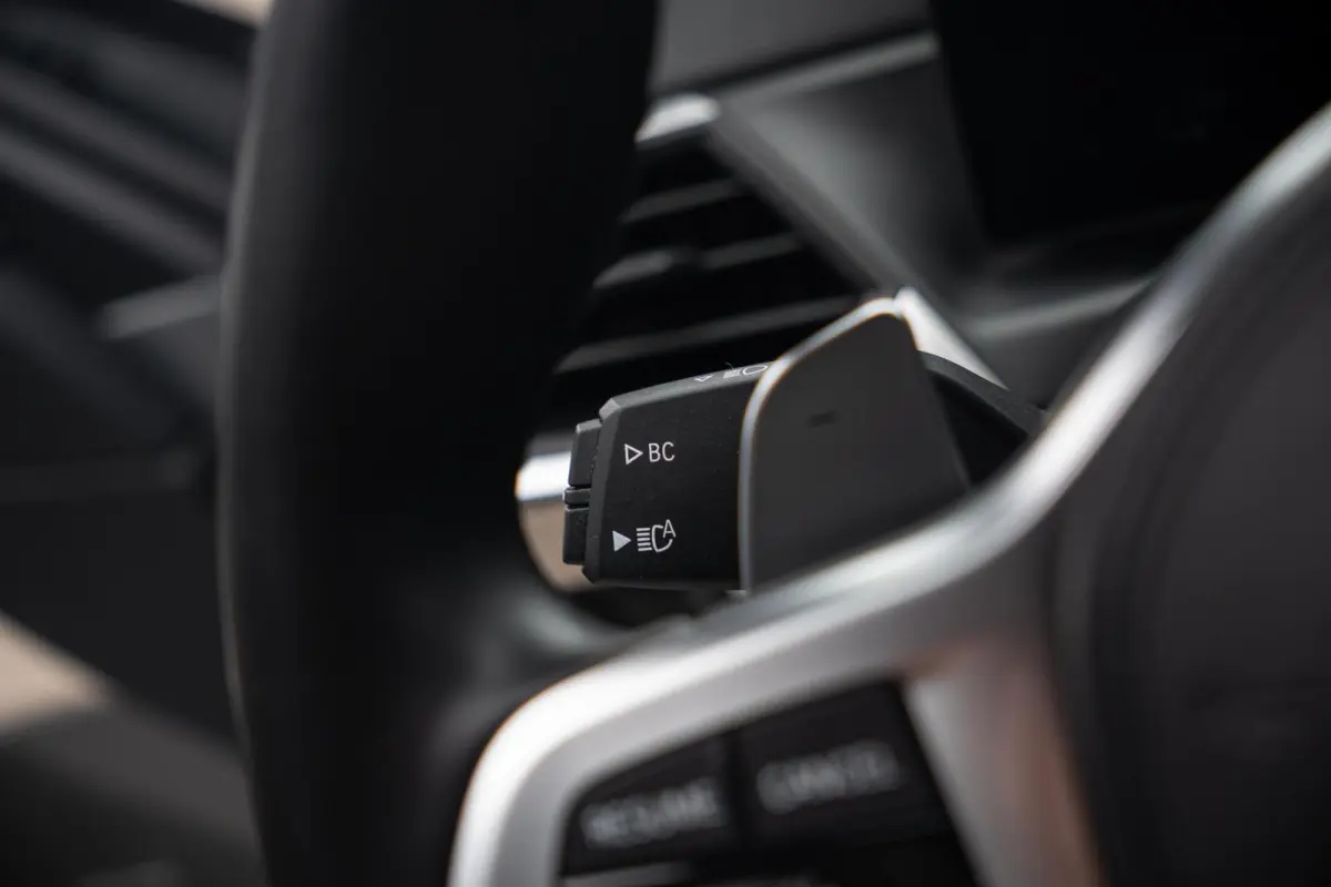 330e Facelift M-Sport|WideScreen|Org NL NAP|CarPlay|Leder|Harman & Kardon|2e Eig|Nieuwstaat|Dealer Onderhouden