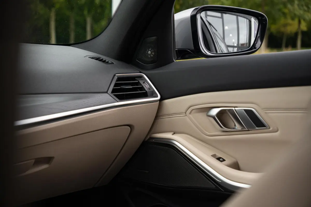 330e Facelift M-Sport|WideScreen|Org NL NAP|CarPlay|Leder|Harman & Kardon|2e Eig|Nieuwstaat|Dealer Onderhouden