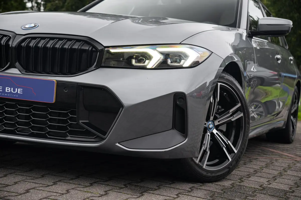 330e Facelift M-Sport|WideScreen|Org NL NAP|CarPlay|Leder|Harman & Kardon|2e Eig|Nieuwstaat|Dealer Onderhouden