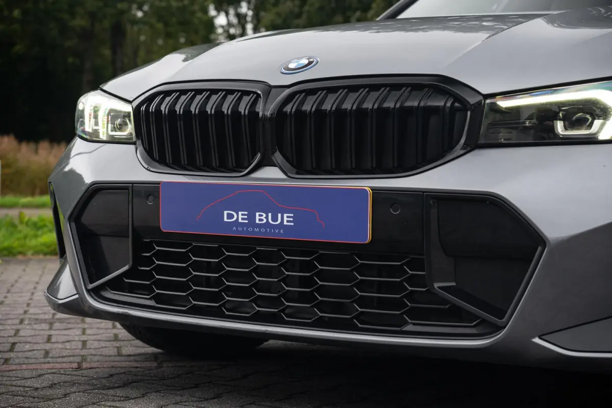330e Facelift M-Sport|WideScreen|Org NL NAP|CarPlay|Leder|Harman & Kardon|2e Eig|Nieuwstaat|Dealer Onderhouden